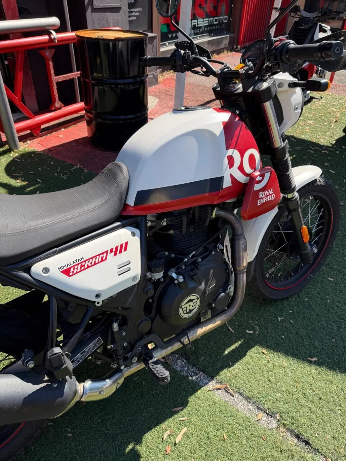 Royal Enfield Himalayan 411 (2021 - 24) (7)