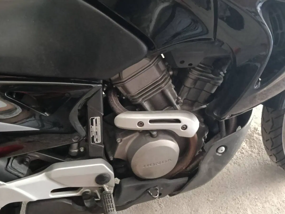Honda Transalp XL 650V (2005 - 06) (2)