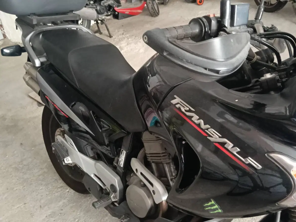 Honda Transalp XL 650V (2005 - 06) (4)