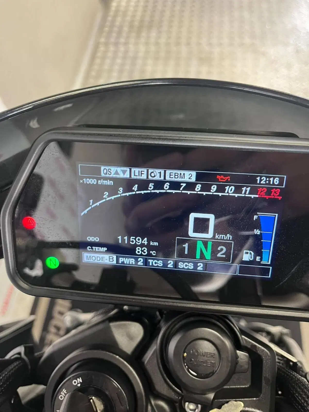 Yamaha MT-10 (2022 - 26) (5)
