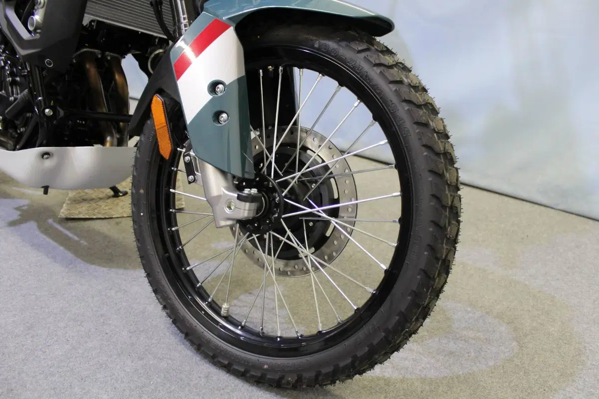 Kawasaki KLE 500 SE (2026 - 27) (6)