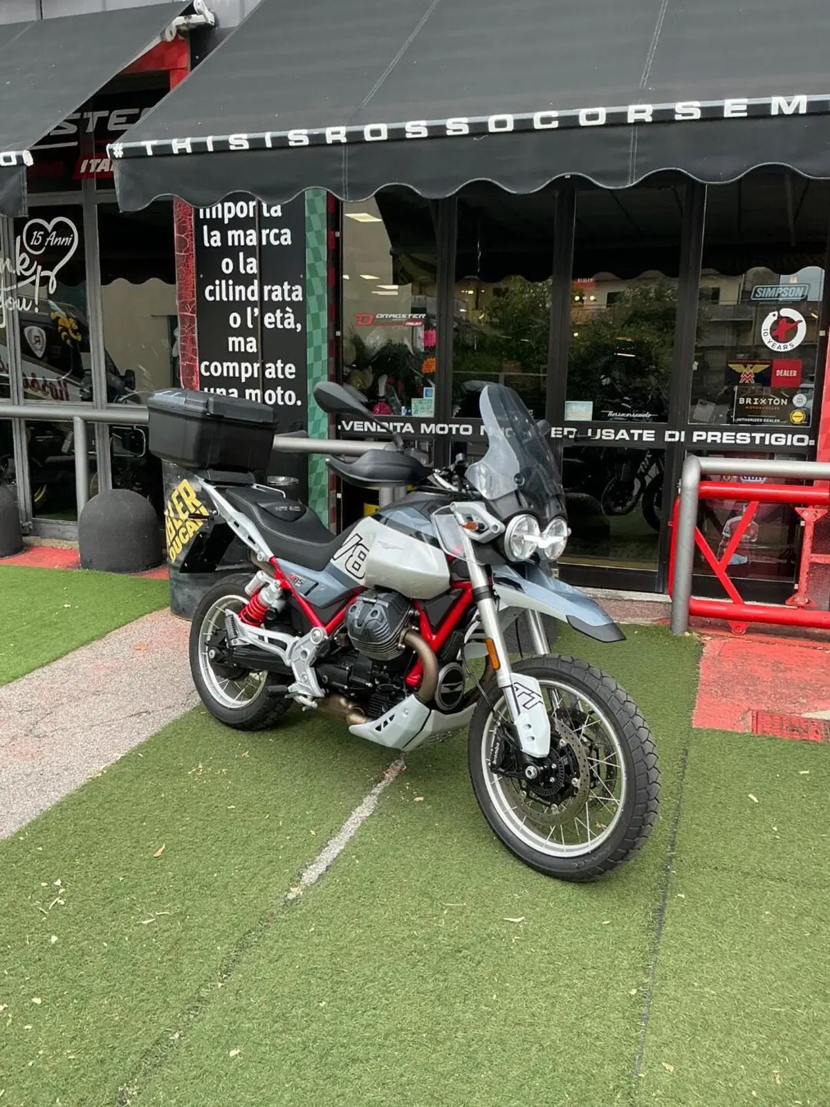Moto Guzzi V85 TT (2024 - 26) (3)