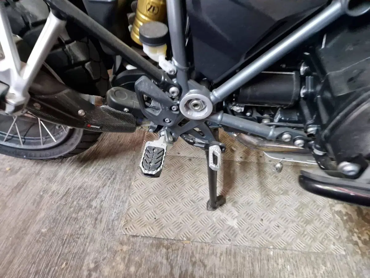 Bmw R 1250 GS Ultimate Edition (2023) (3)