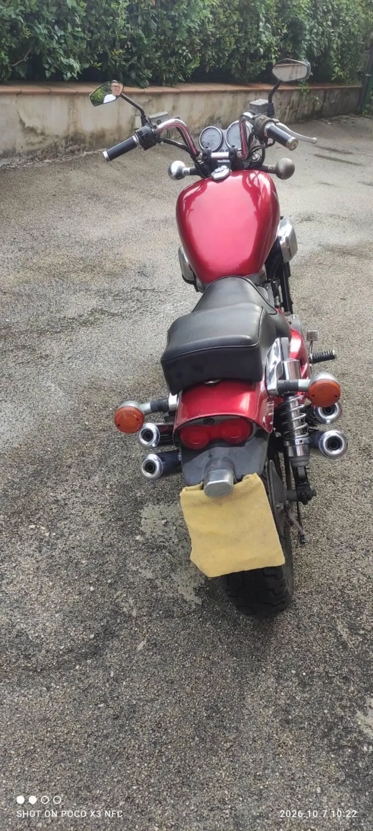 Honda VF750 C Magna (3)