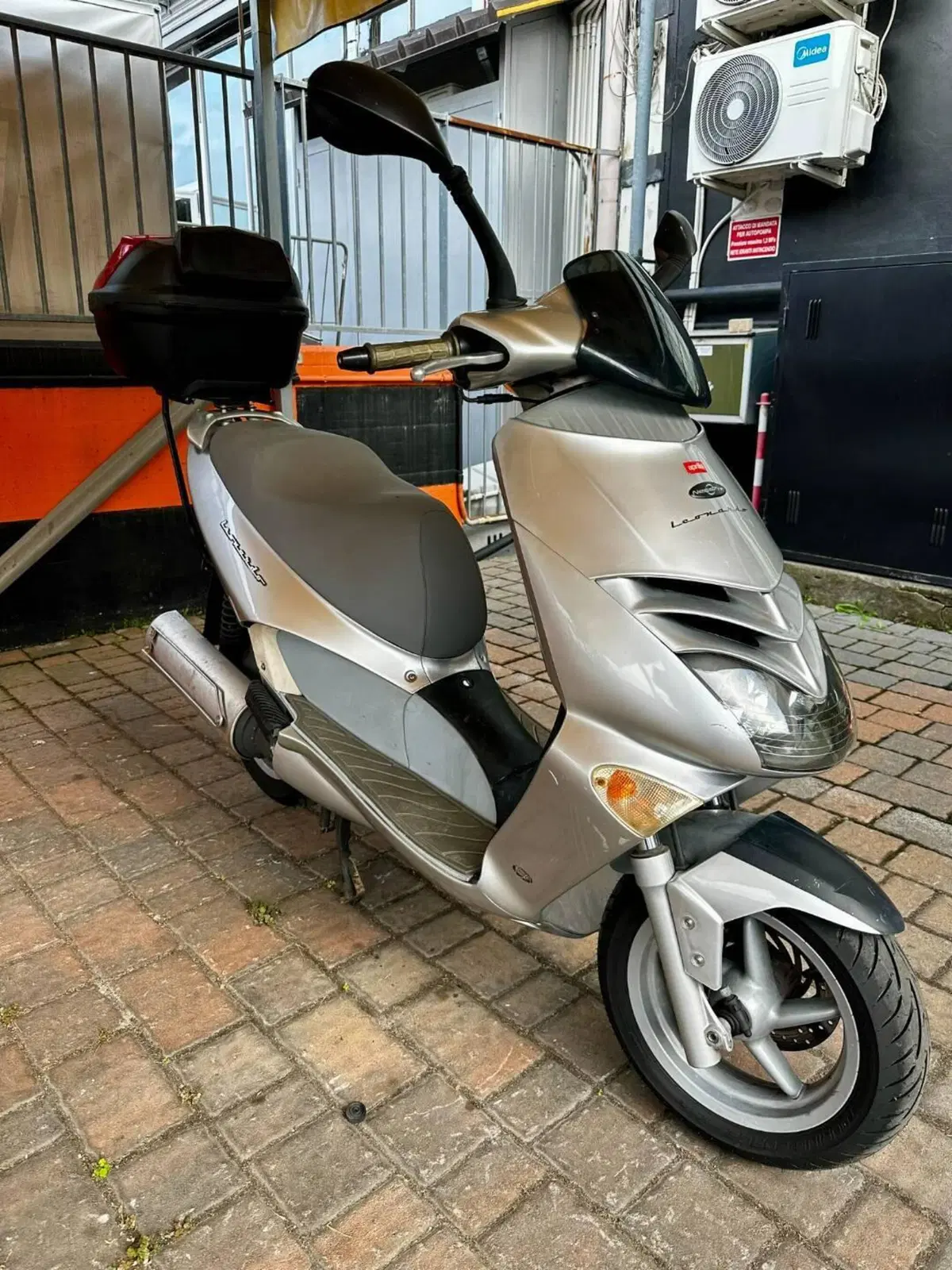 Aprilia Leonardo 150 (1997 - 02) (2)