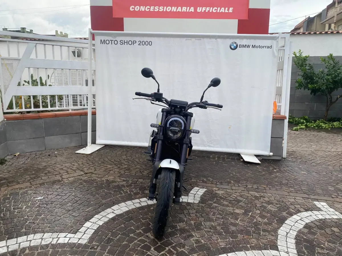 Benelli Leoncino 250 (2021 - 25) (4)