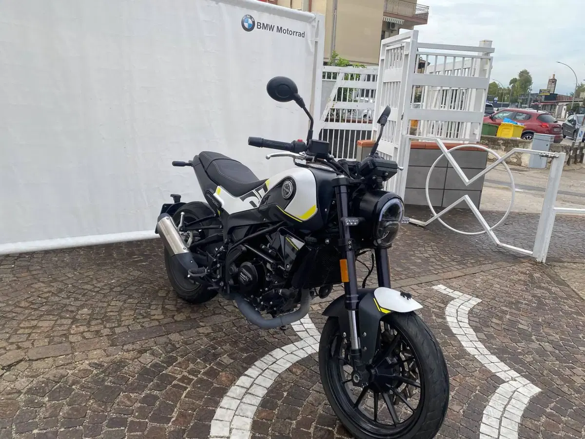 Benelli Leoncino 250 (2021 - 25) (2)