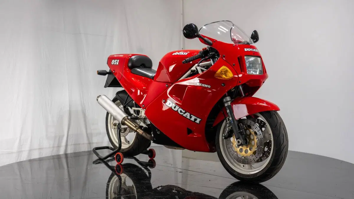 Ducati 851 Superbike (1988 - 89) (10)