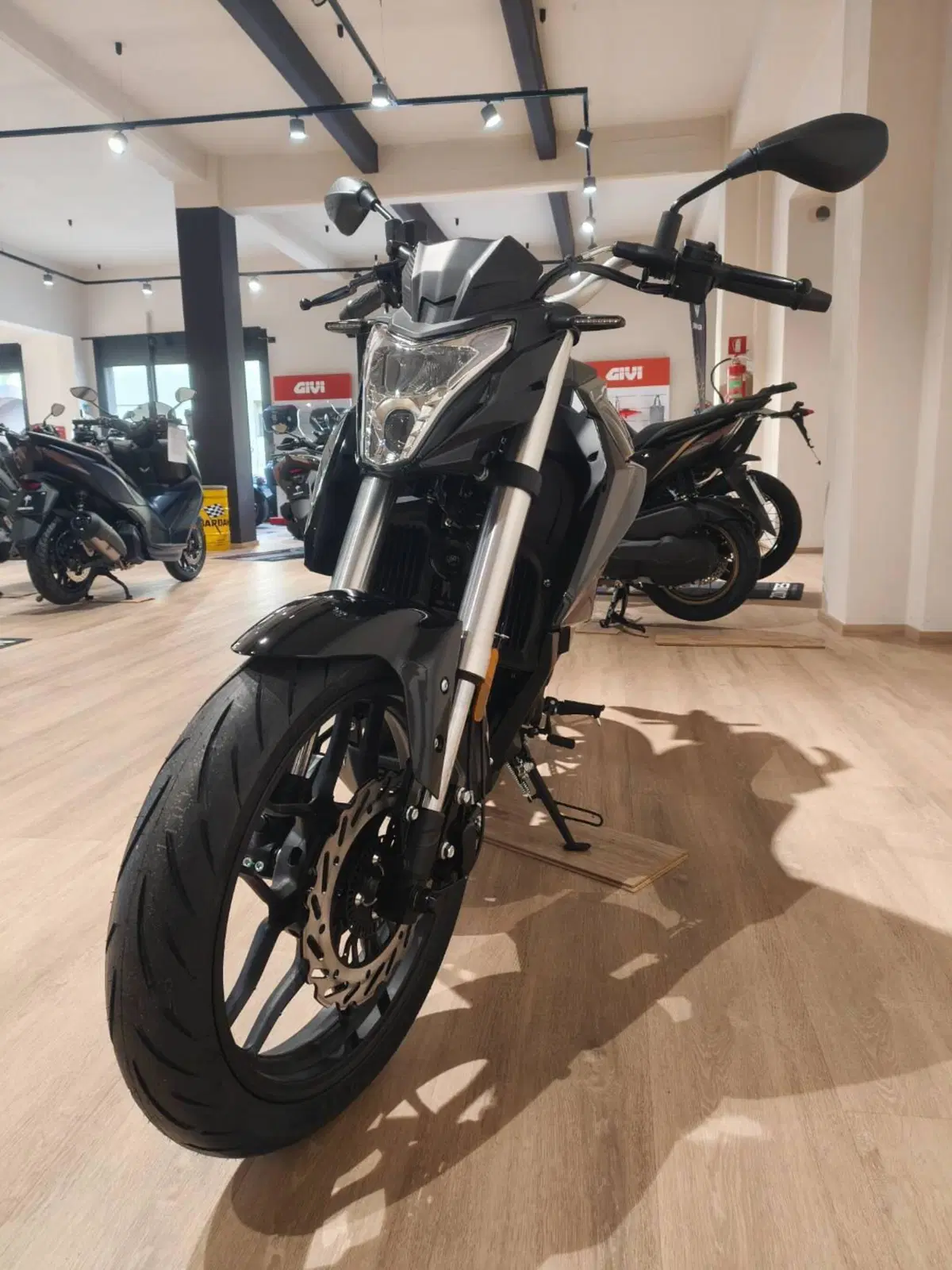 Cyclone Battlo 5S (2025 - 26) (2)