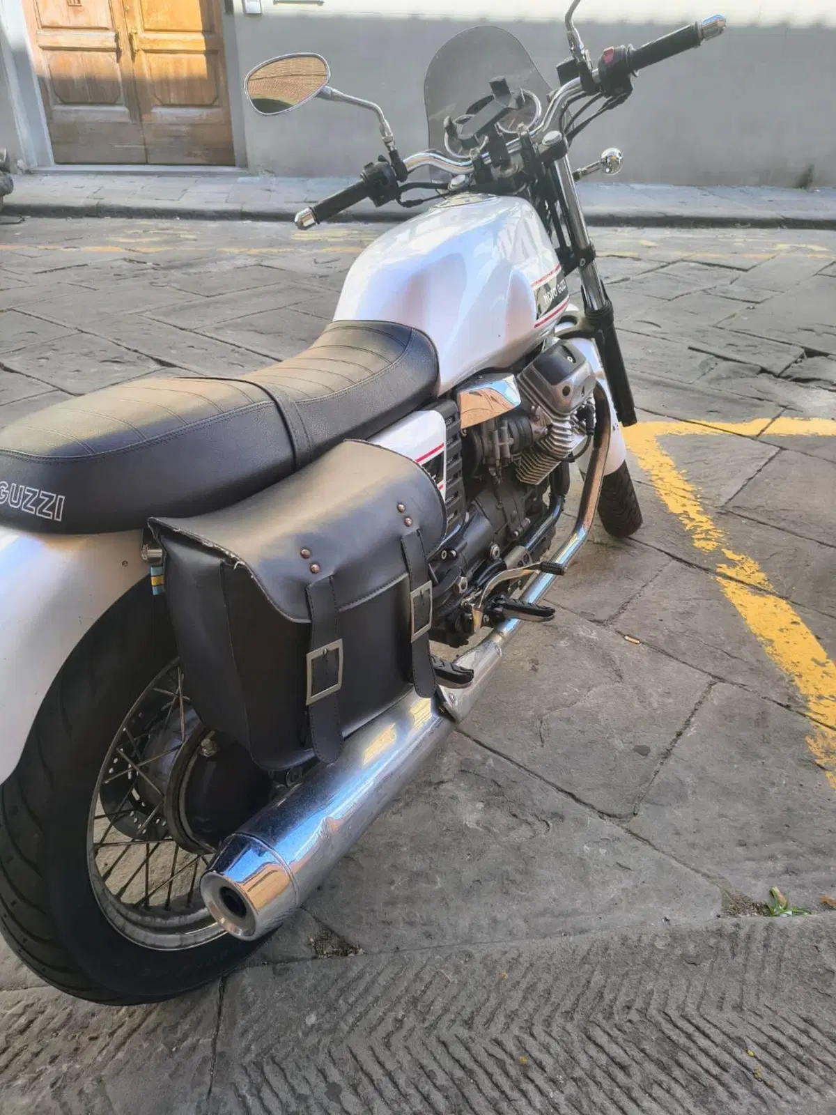 Moto Guzzi V7 Classic (2008 - 12) (3)