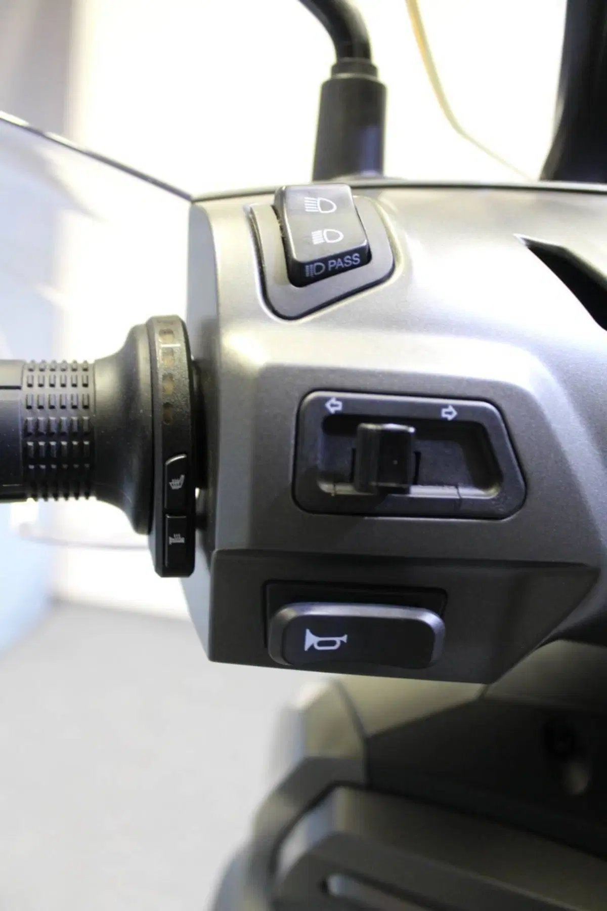 Voge Sfida SR16 200 (2025 - 26) (10)
