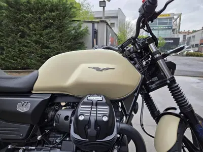 Moto Guzzi V7 Stone (2025 - 26) usata