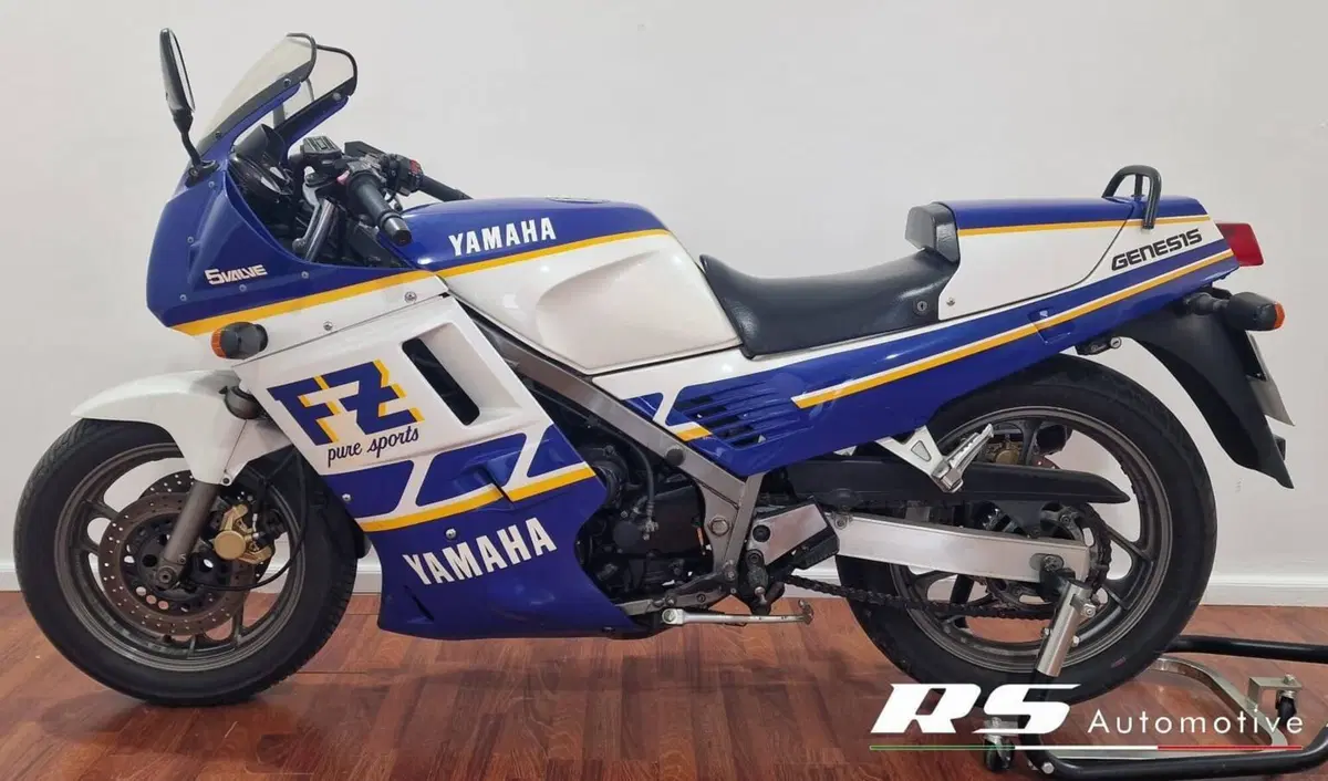 Yamaha FZ 750 (1985 - 88) (5)