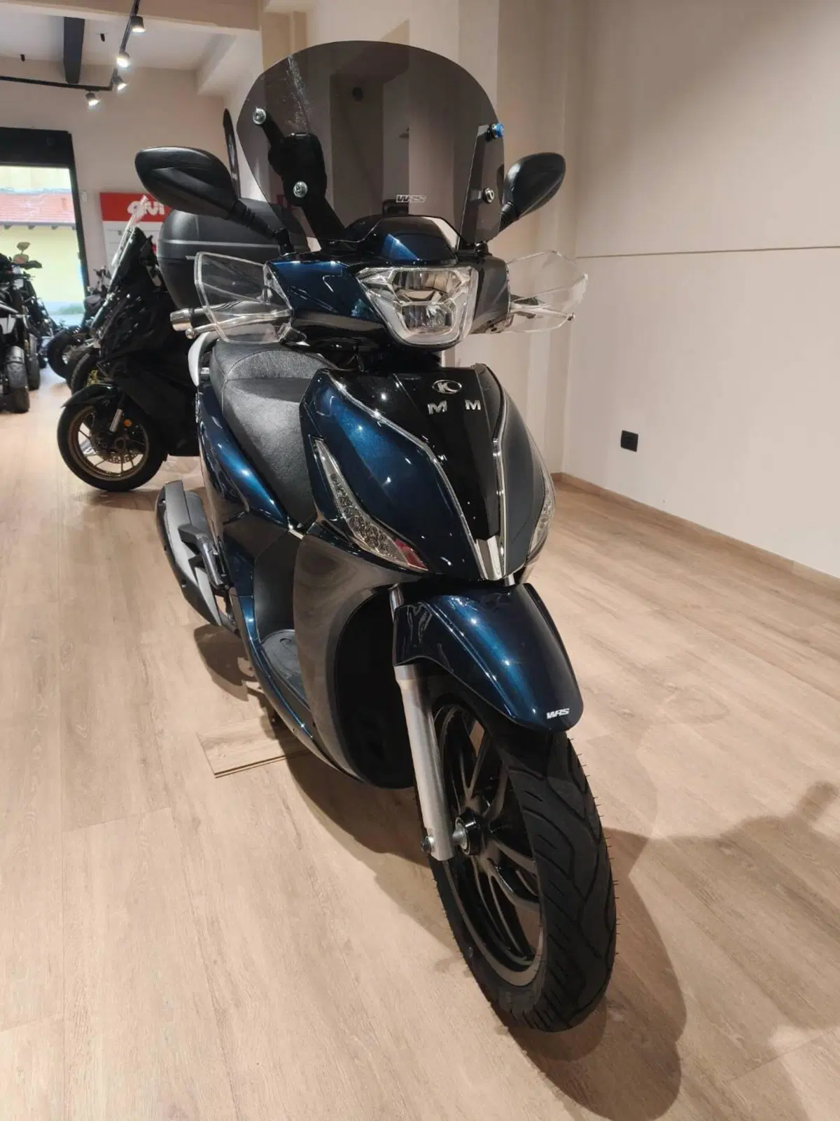 Kymco People 200i S (2021 - 26) (2)