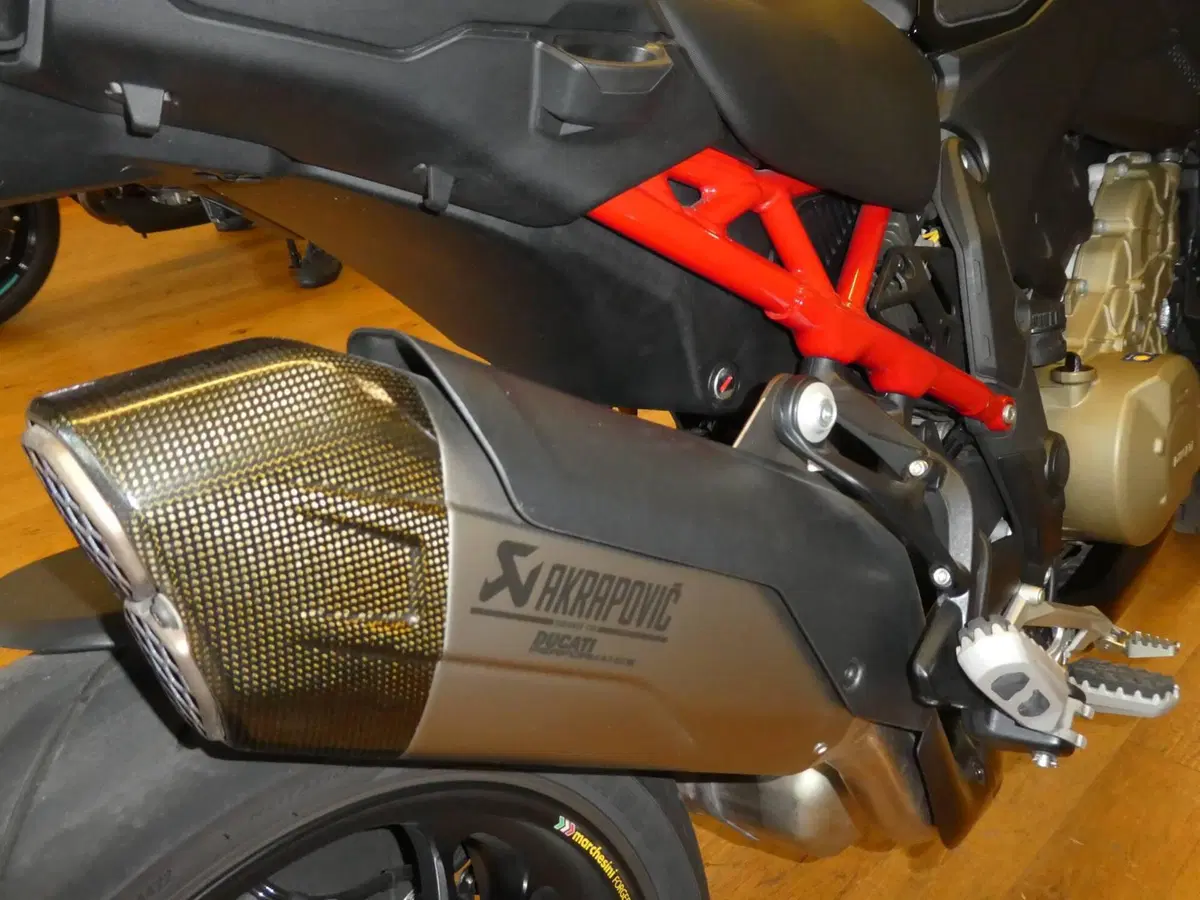 Ducati Multistrada V4 Pikes Peak (2021 - 24) (5)