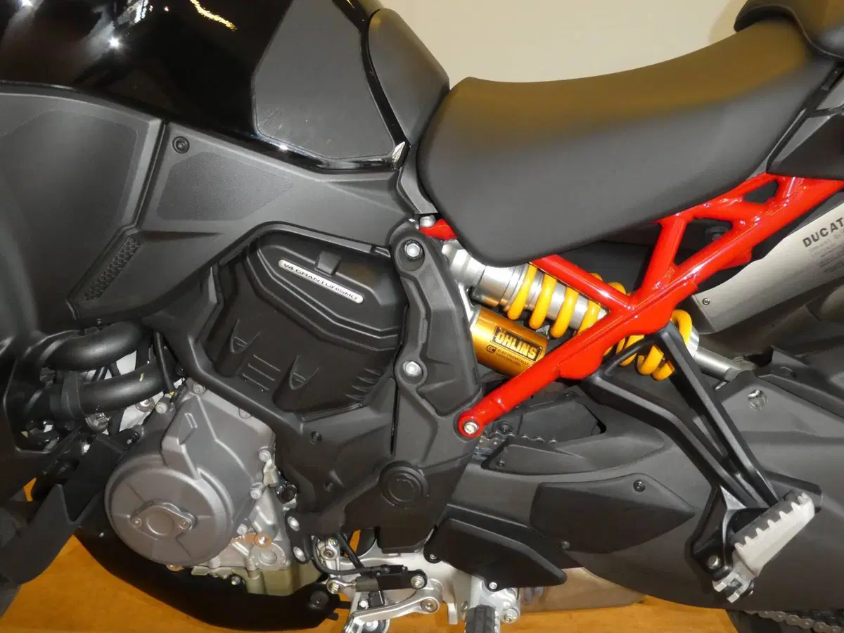 Ducati Multistrada V4 Pikes Peak (2021 - 24) (8)