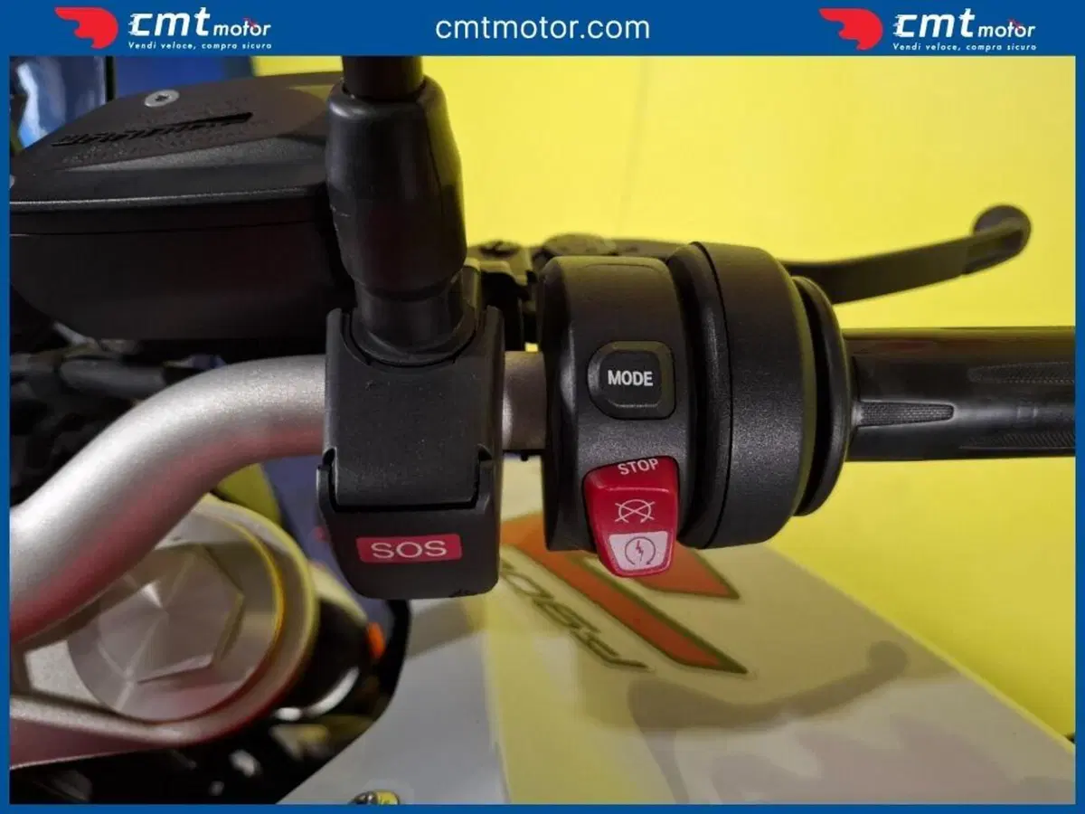 Bmw F 900 R (2021 - 24) (10)