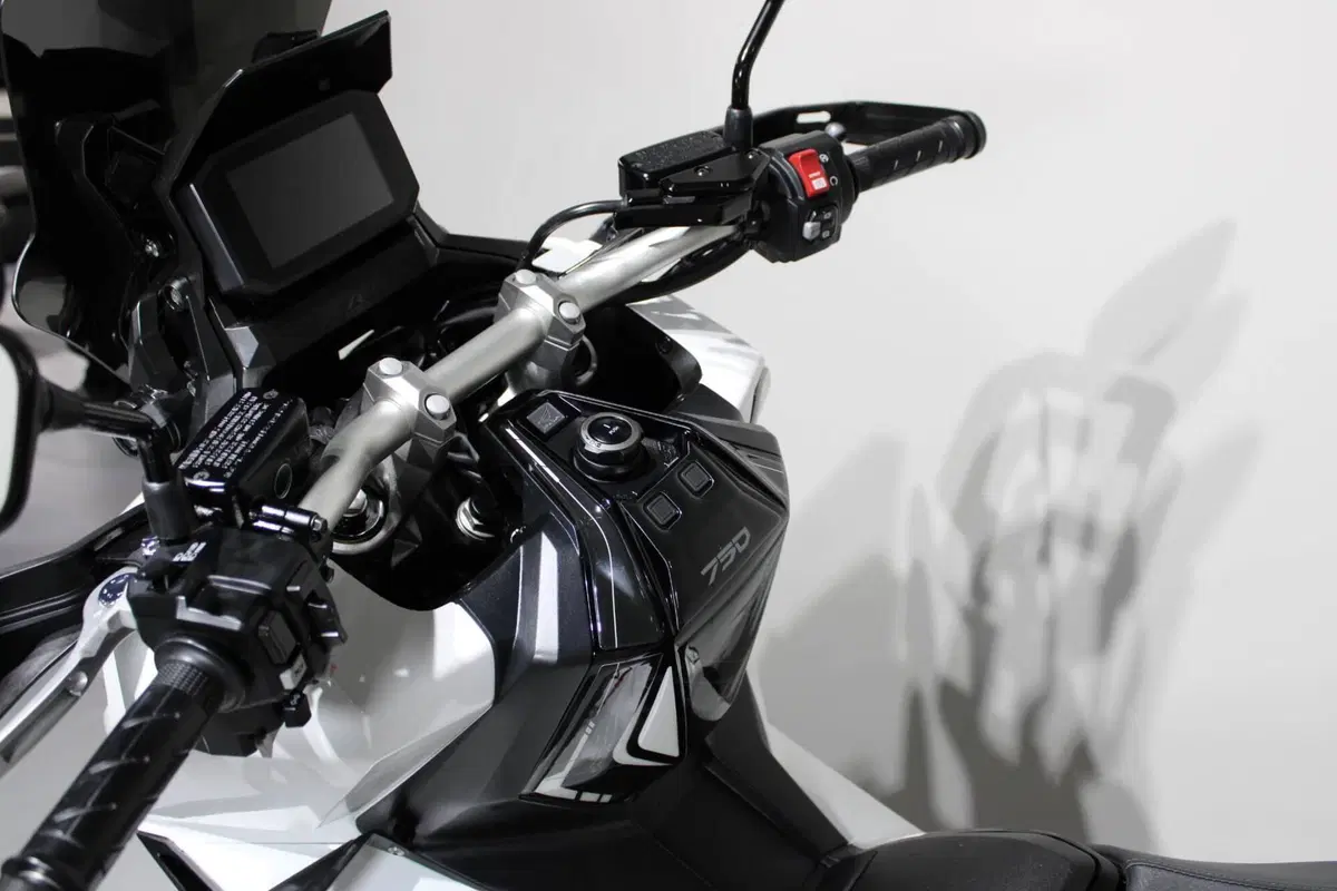 Honda X-ADV 750 DCT (2021 - 24) (5)
