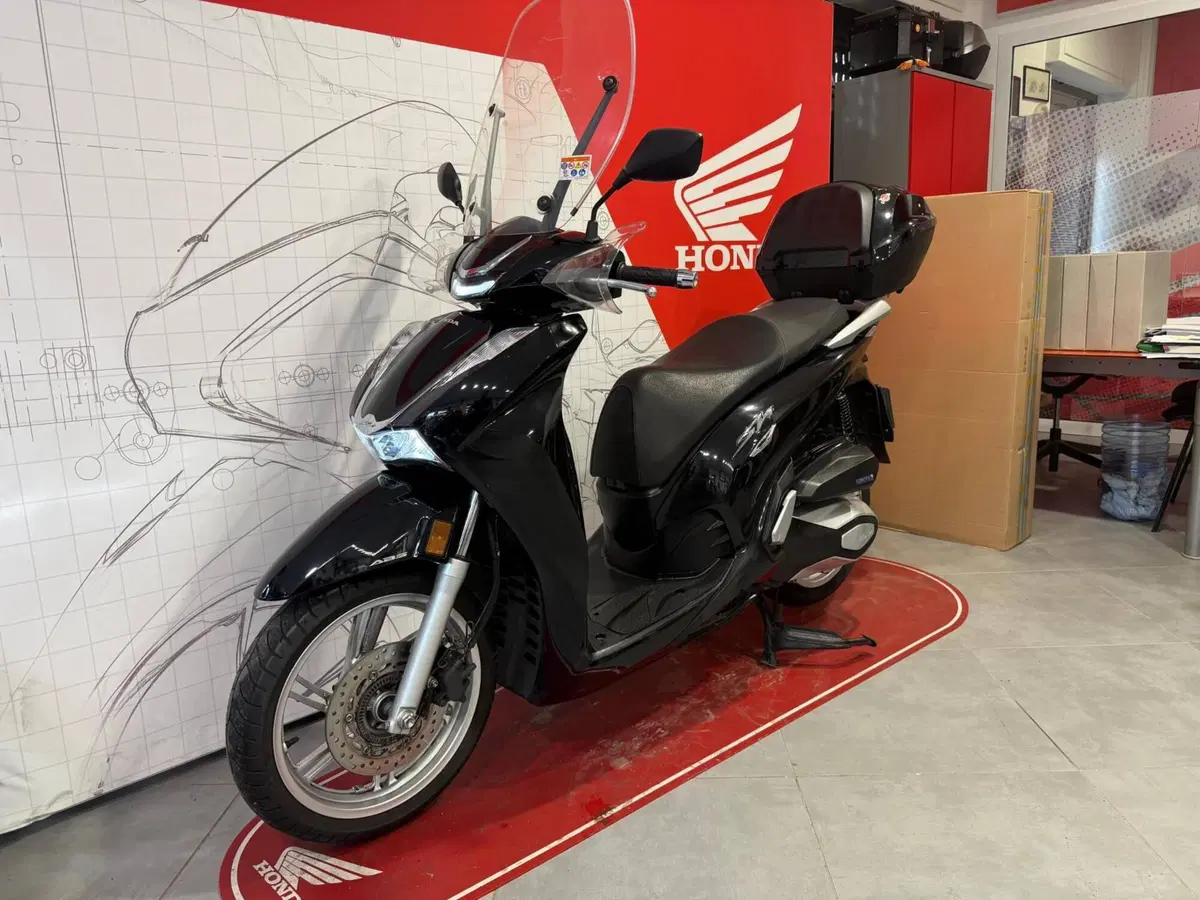 Honda SH 350 (2021 - 24) (2)