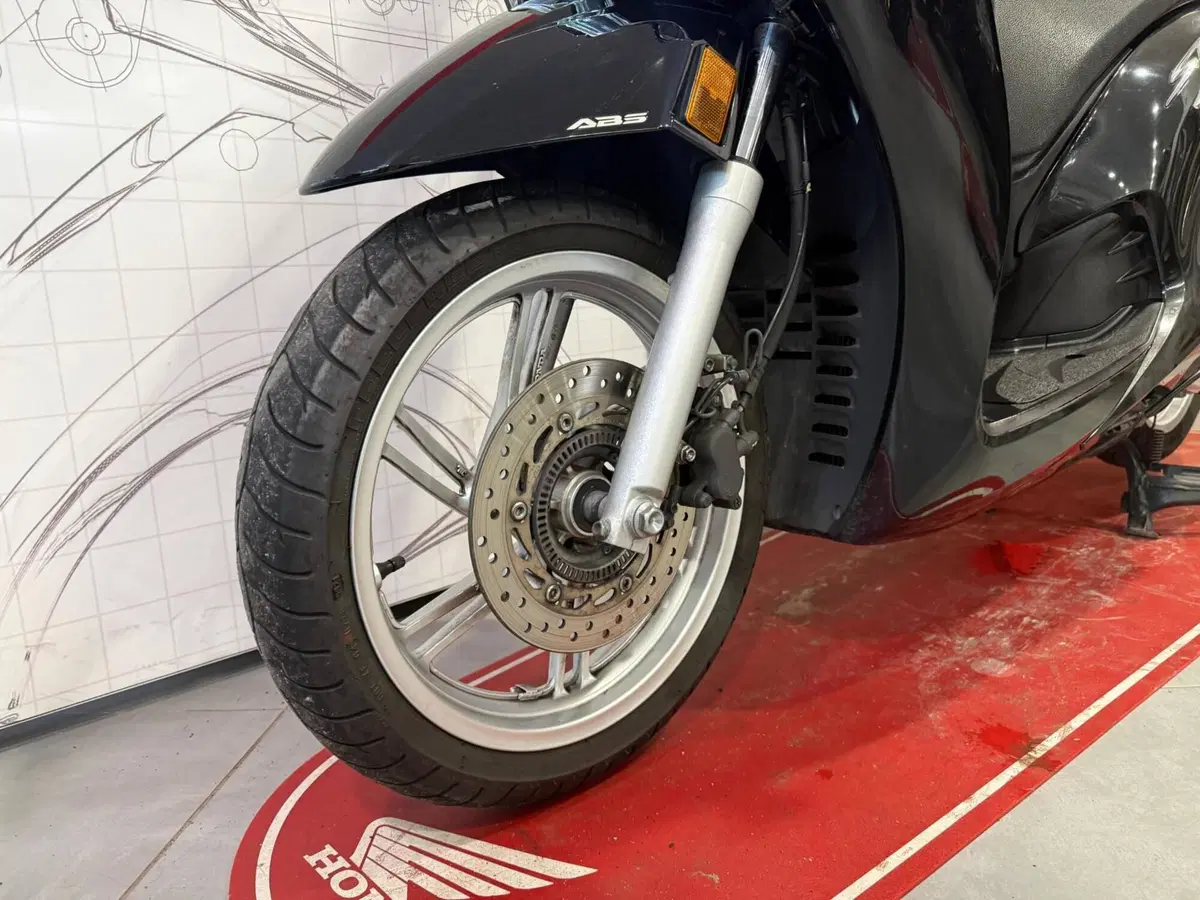 Honda SH 350 (2021 - 24) (10)