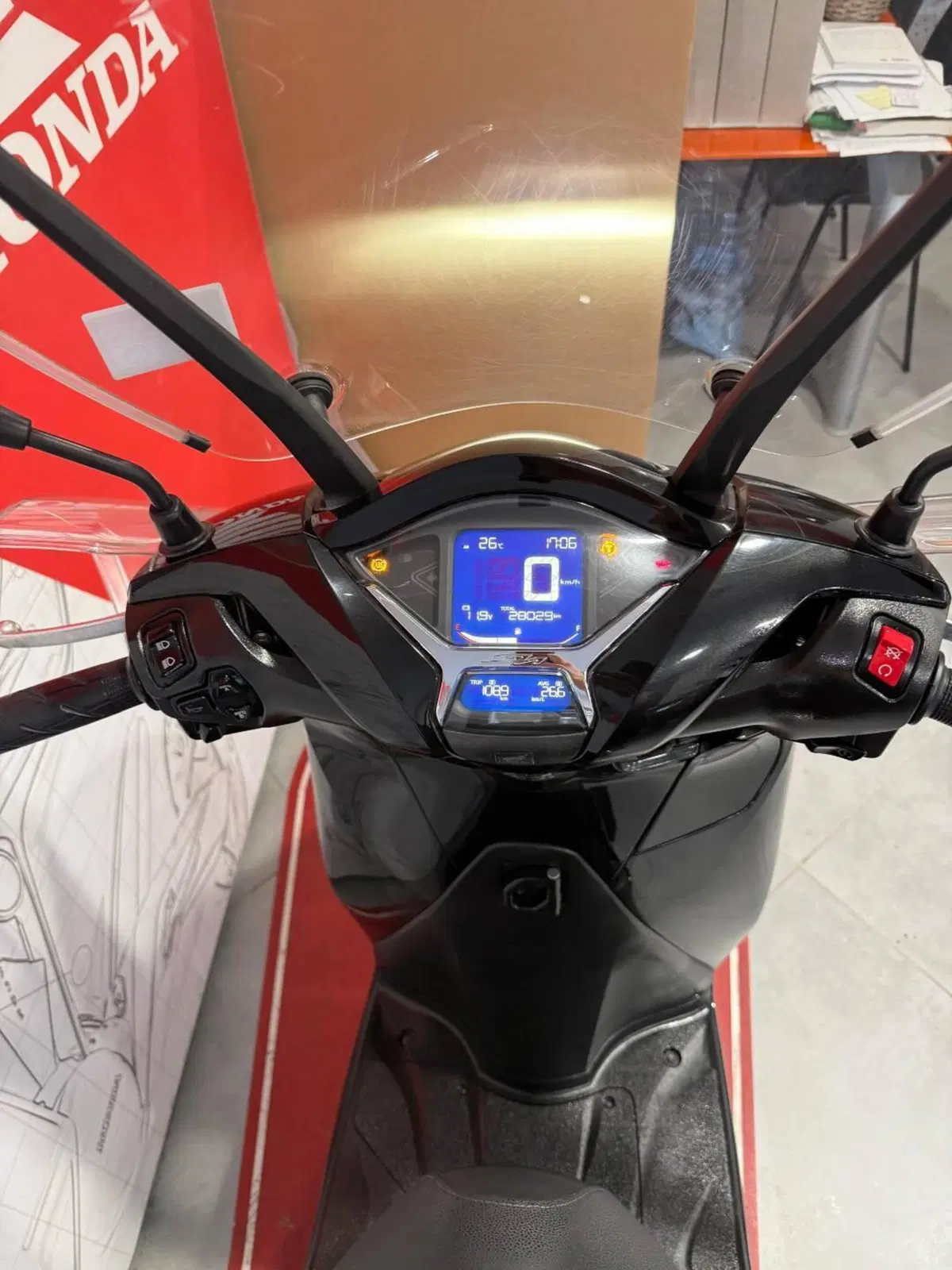 Honda SH 350 (2021 - 24) (14)