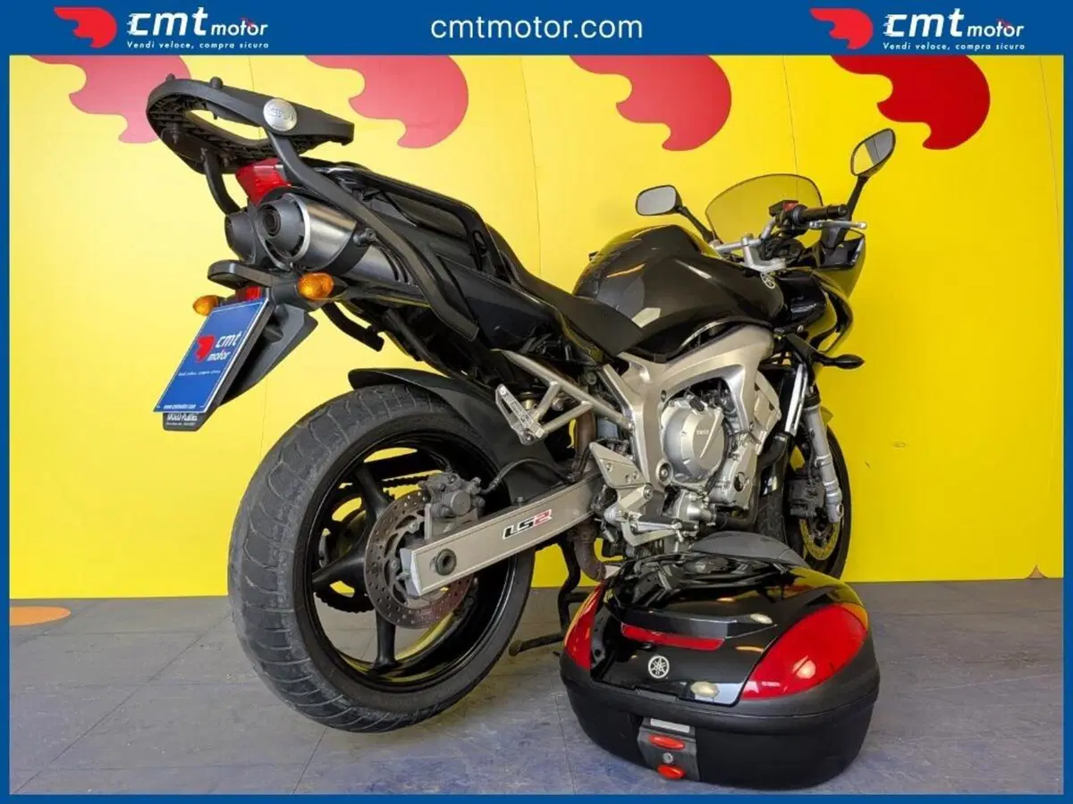 Yamaha FZS 600 Fazer (2003 - 04) (4)