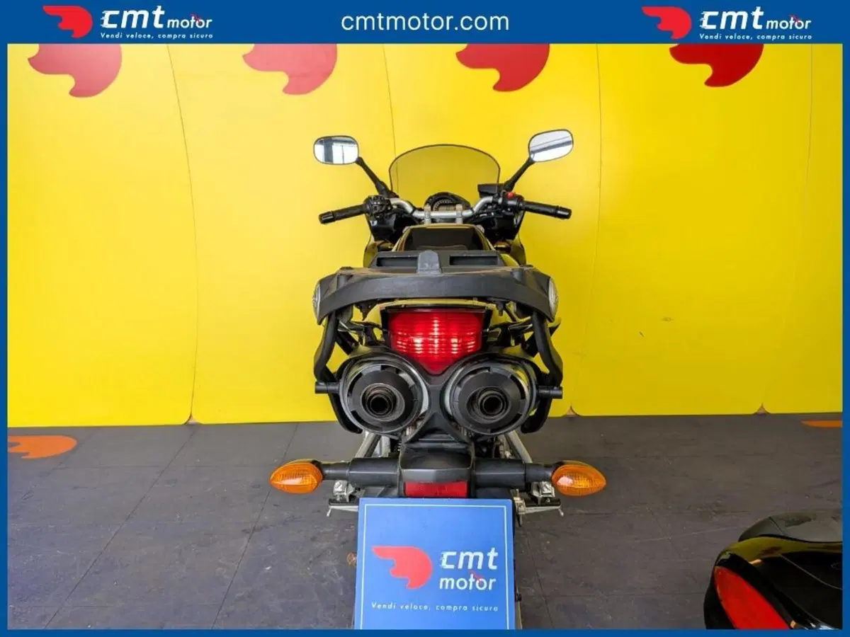 Yamaha FZS 600 Fazer (2003 - 04) (10)