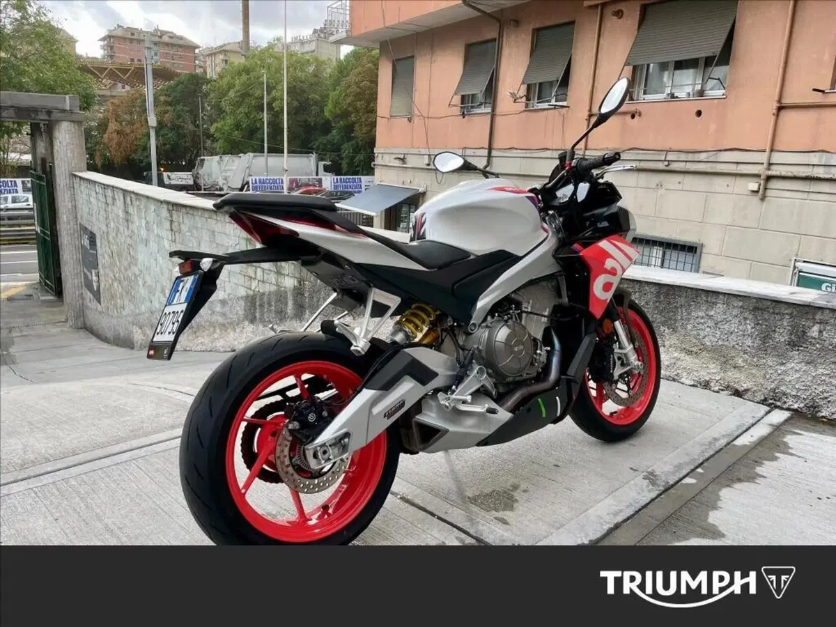 Aprilia Tuono 660 Factory (2022 - 24) (4)