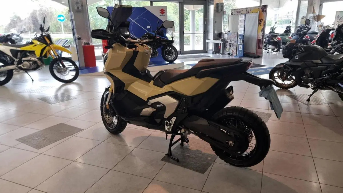 Honda X-ADV 750 DCT (2021 - 24) (5)