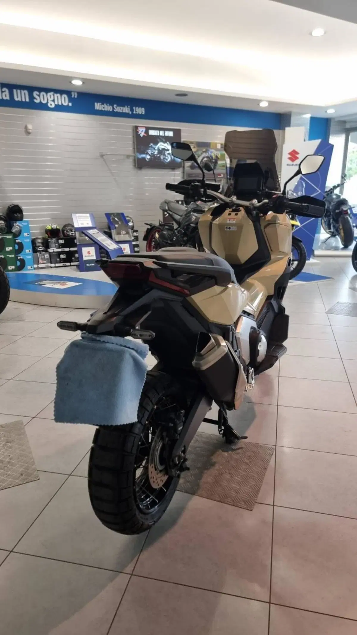 Honda X-ADV 750 DCT (2021 - 24) (13)