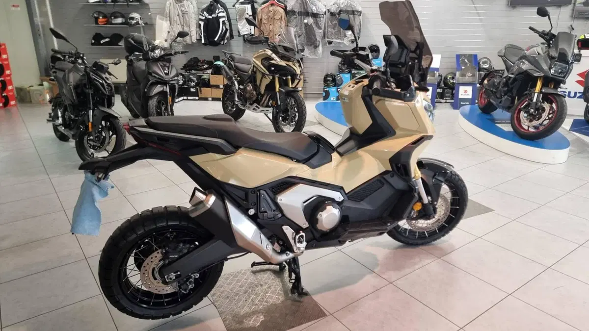 Honda X-ADV 750 DCT (2021 - 24) (3)