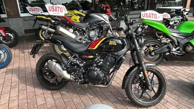 Royal Enfield Guerrilla 450 (2024 - 26) usata