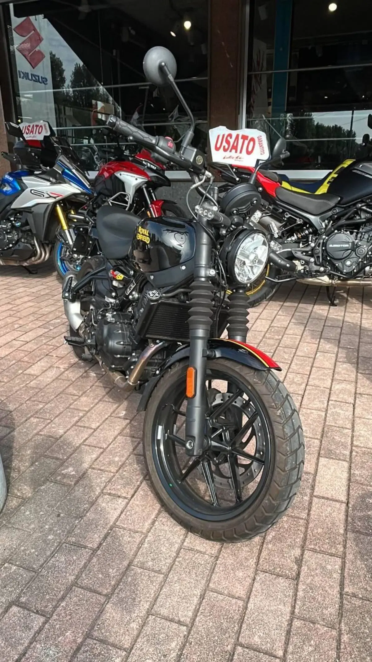 Royal Enfield Guerrilla 450 (2024 - 26) (2)
