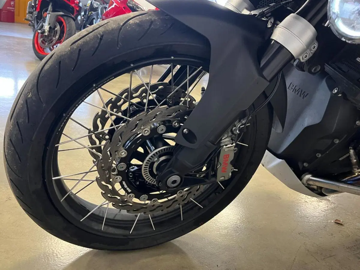 Bmw R 1300 GS Trophy (2023 - 26) (3)
