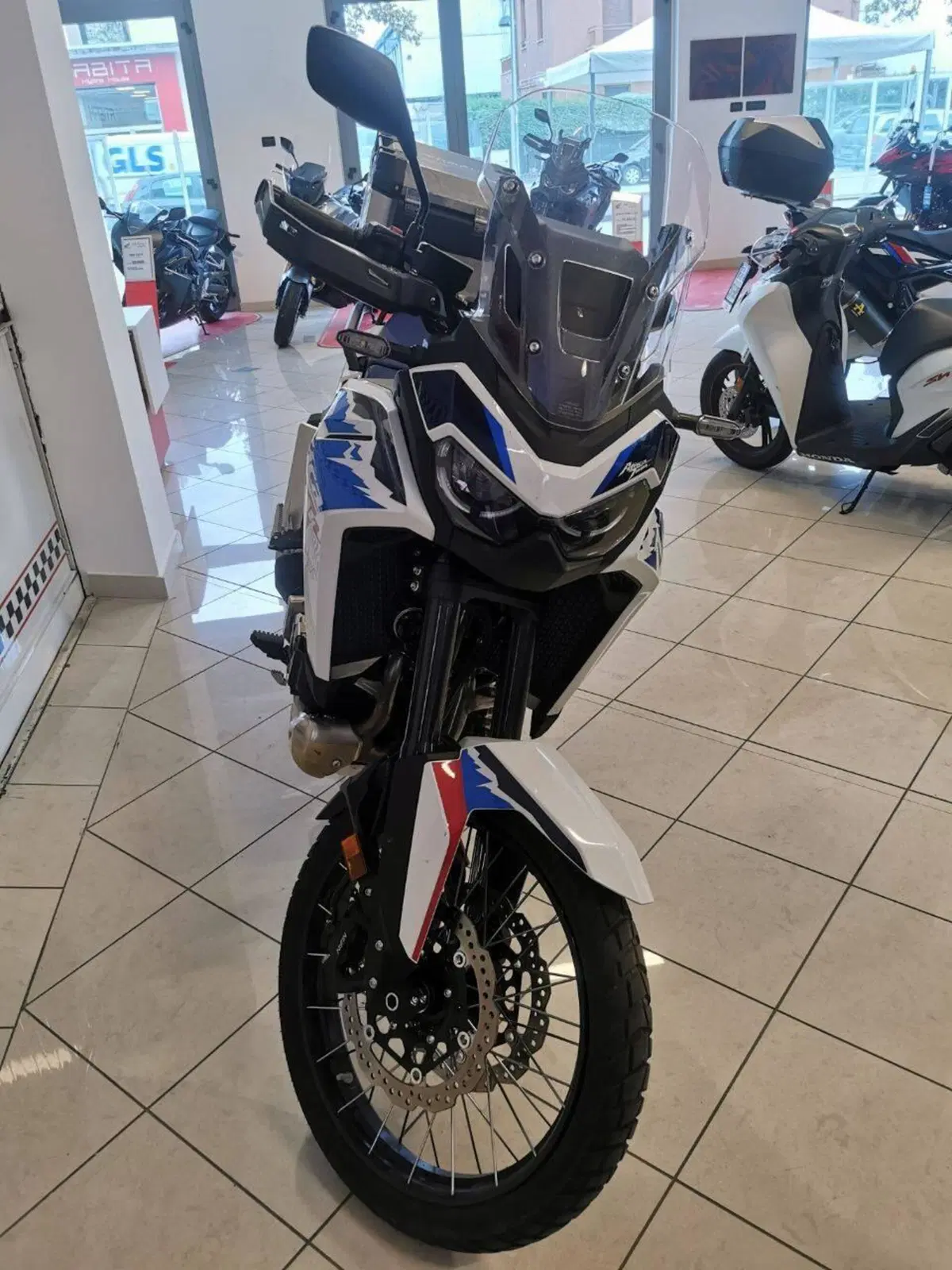 Honda Africa Twin CRF 1100L (2024 - 26) (3)