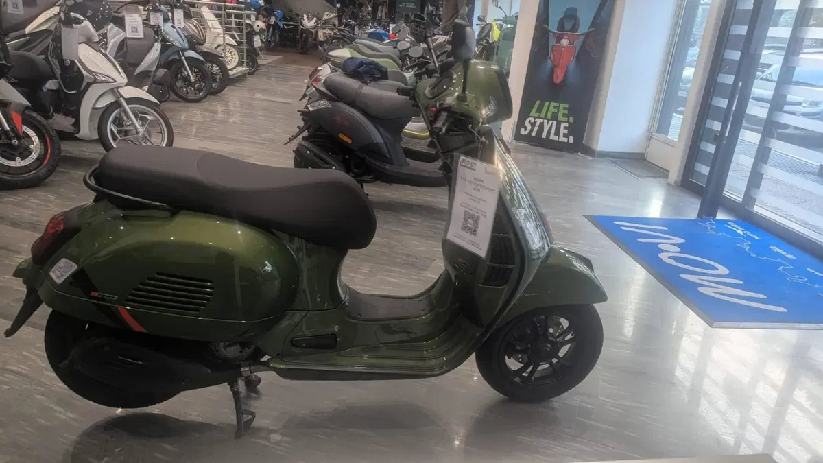 Vespa GTS 310 Supersport (2025 - 26) (3)
