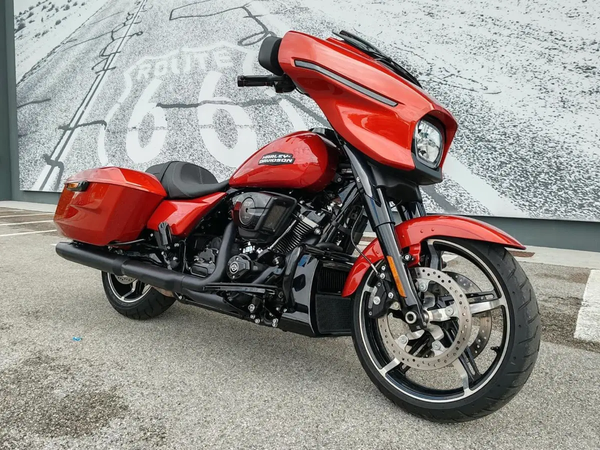 Harley-Davidson Street Glide (2024 - 26) (2)