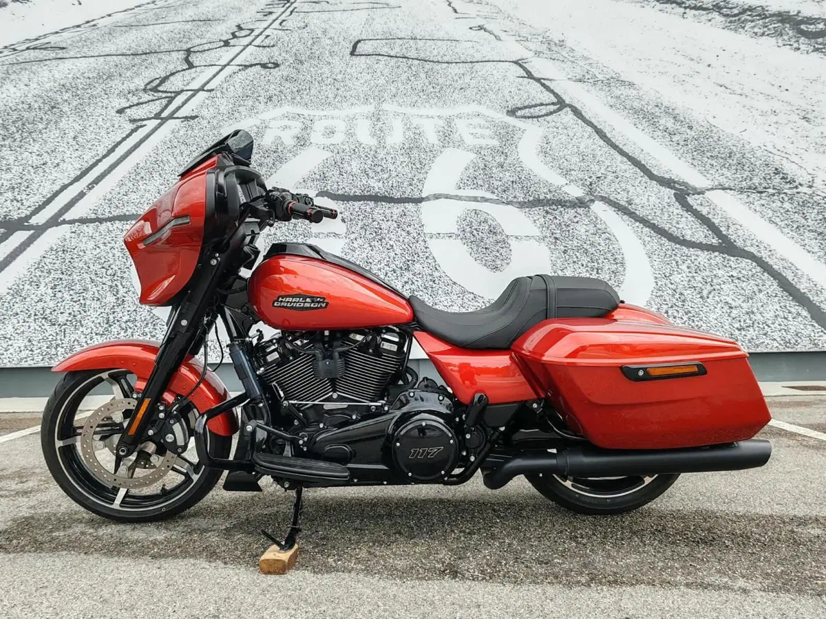 Harley-Davidson Street Glide (2024 - 26) (3)