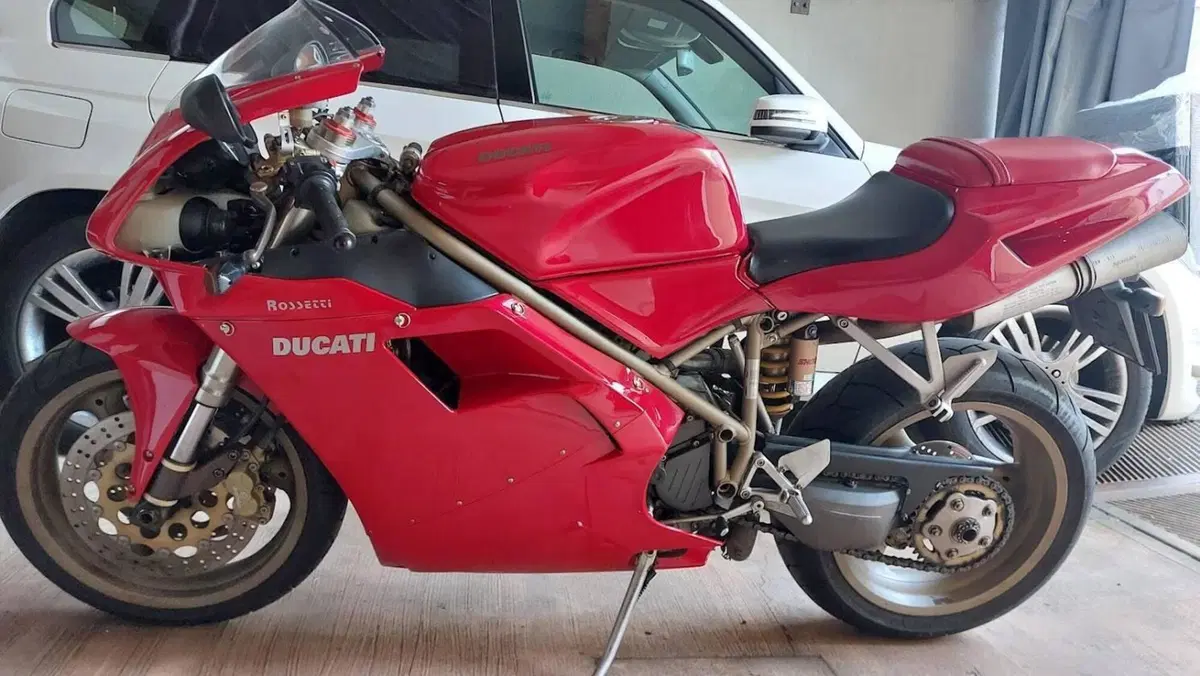 Ducati 748 Biposto (1998 - 03) (4)