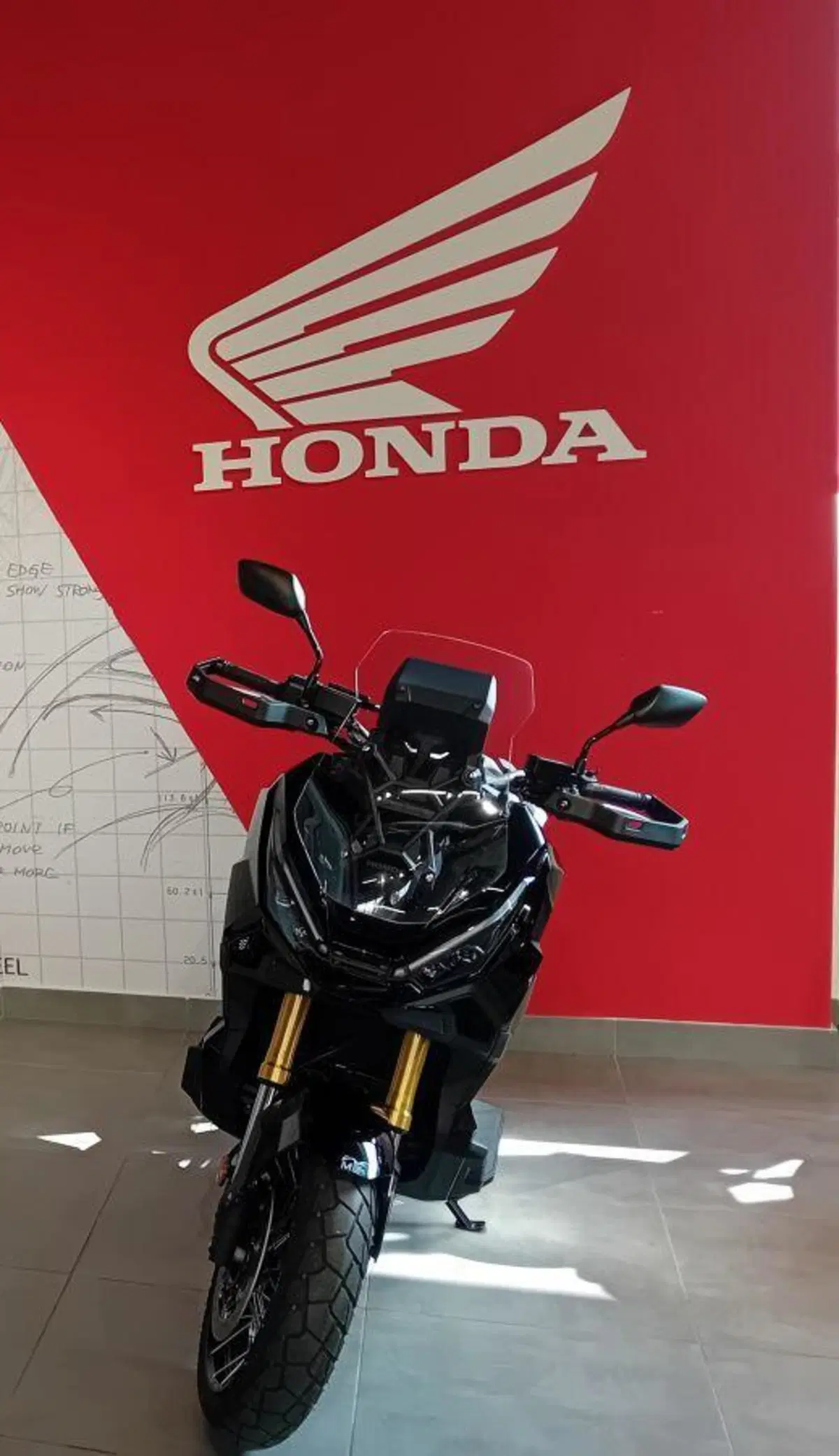 Honda X-ADV 750 (2025 - 27) (3)