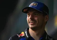 “Ho un conto in sospeso”: Verstappen lancia la sfida a Singapore. E sul caldo dice: “Non è una sauna”
