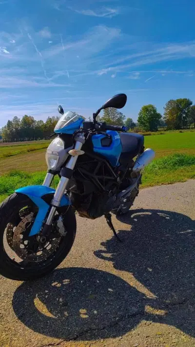 Ducati Monster 696 Plus (2007 - 14) usata