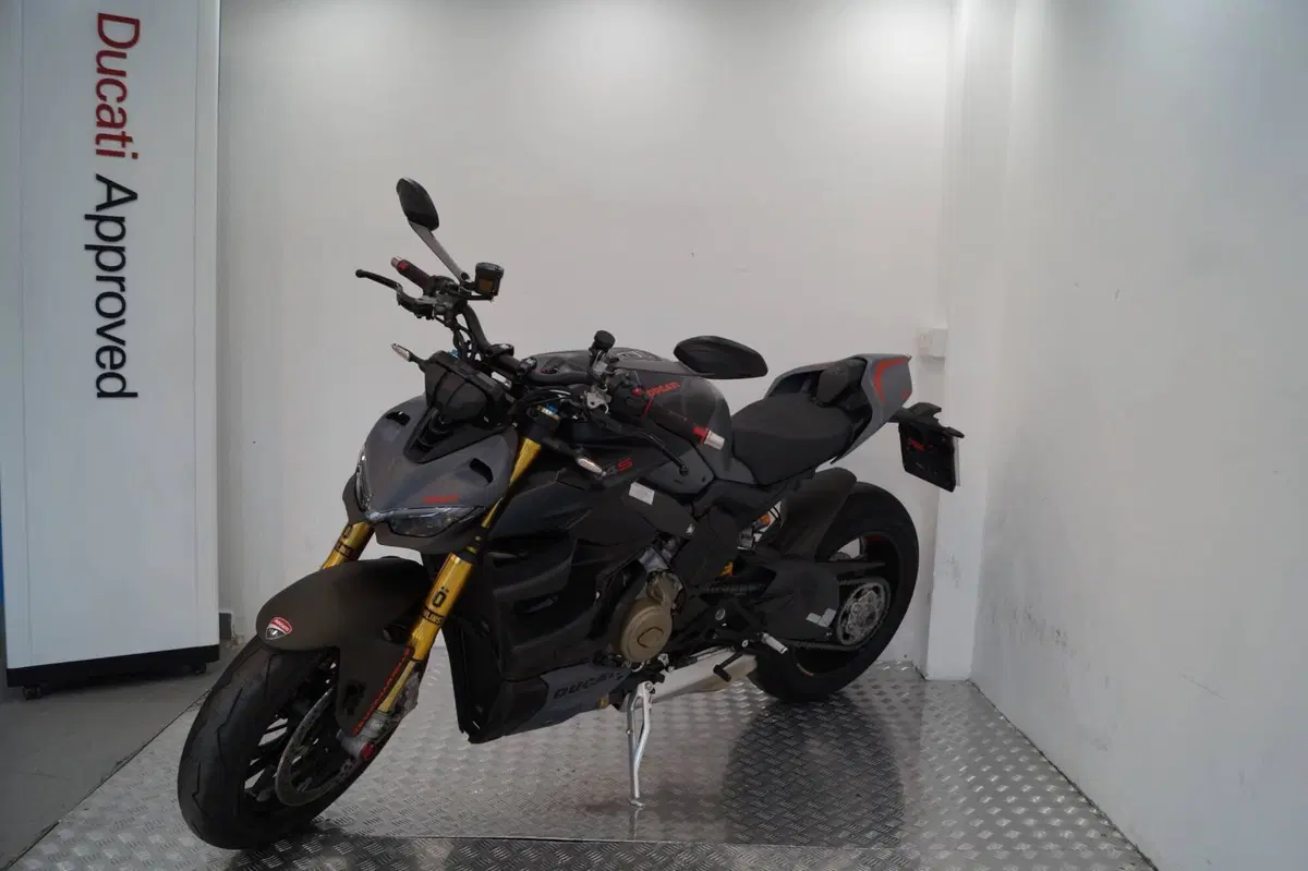 Ducati Streetfighter V4 S (2023 - 24) (2)