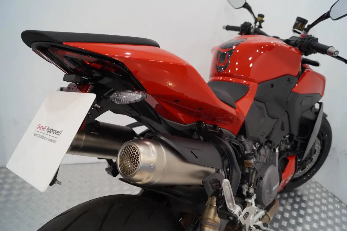 Ducati Streetfighter V2 (2025 - 26) (9)