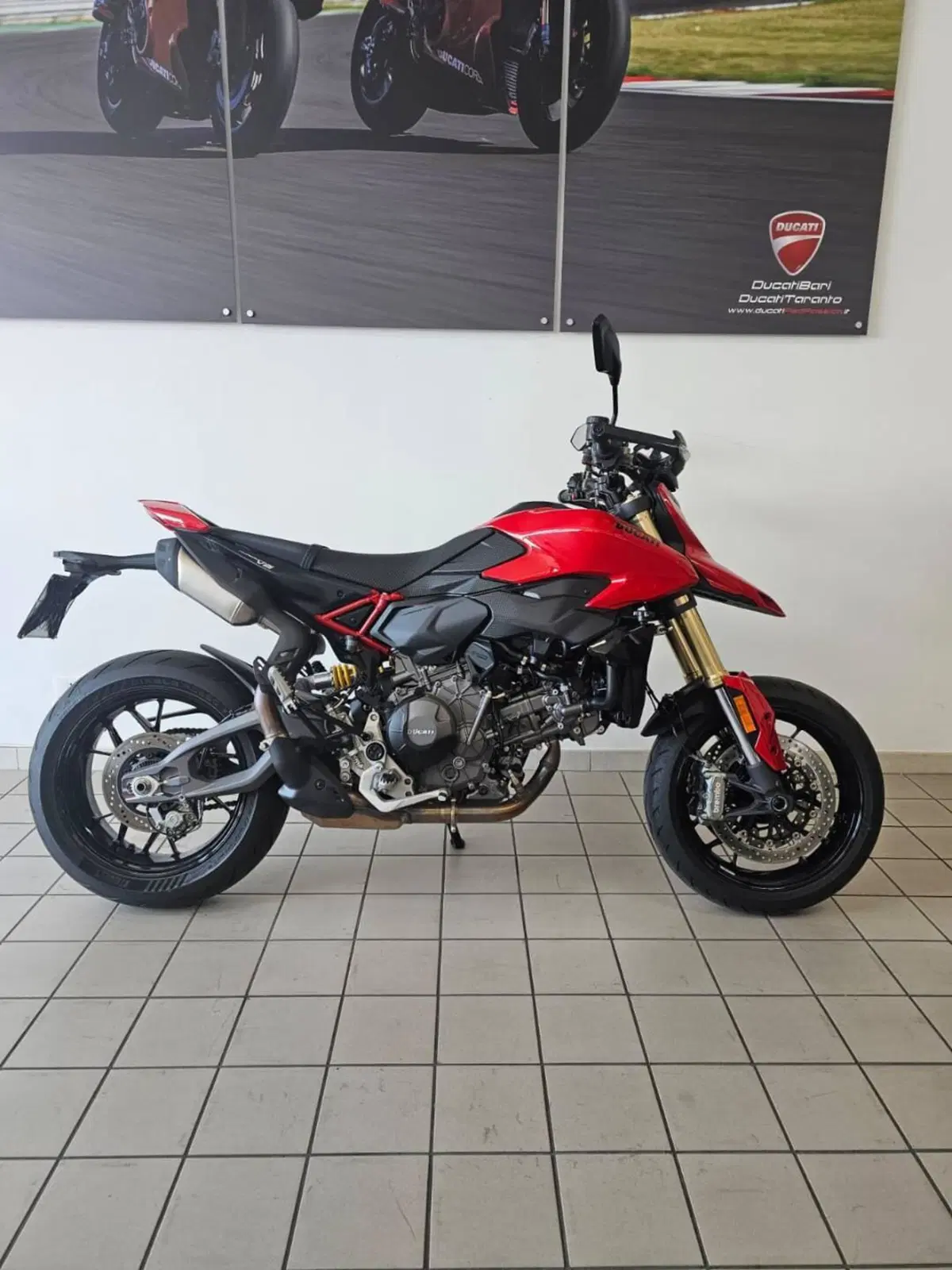 Ducati Hypermotard V2 (2026)