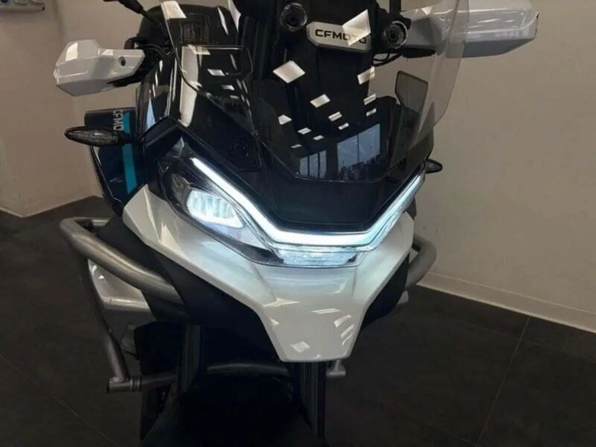 CFMOTO 700MT Adventure (2025 - 26) (3)