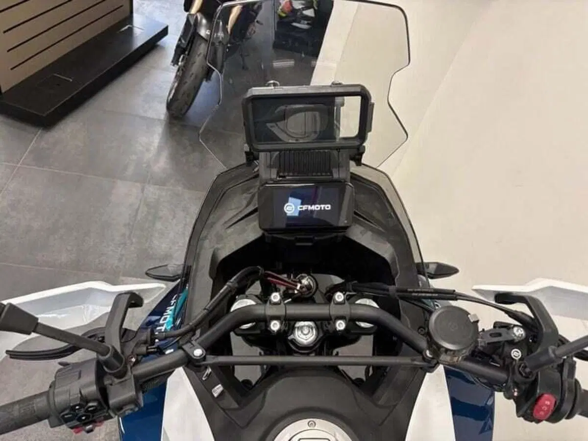 CFMOTO 700MT Adventure (2025 - 26) (5)