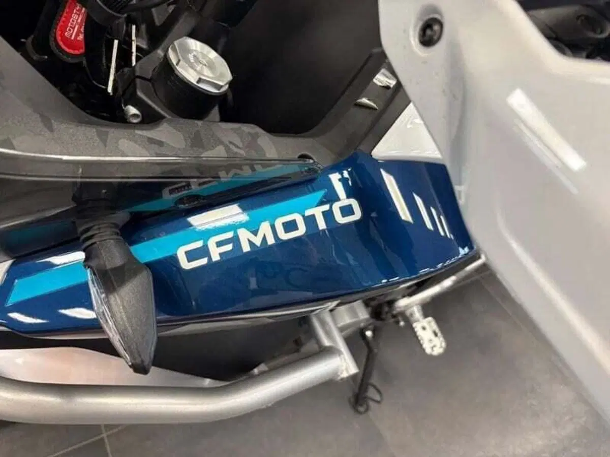 CFMOTO 700MT Adventure (2025 - 26) (10)