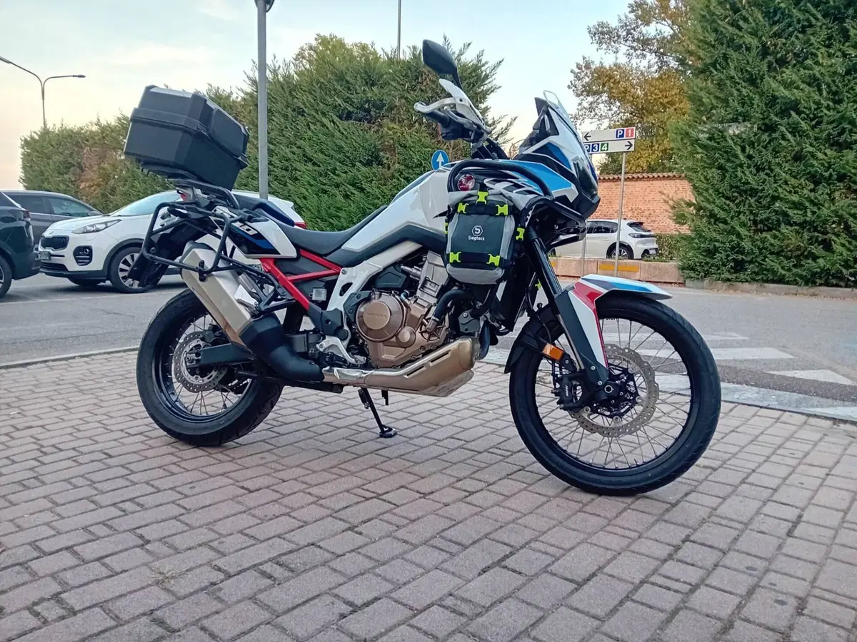 Honda Africa Twin CRF 1100L (2022 - 23) (8)