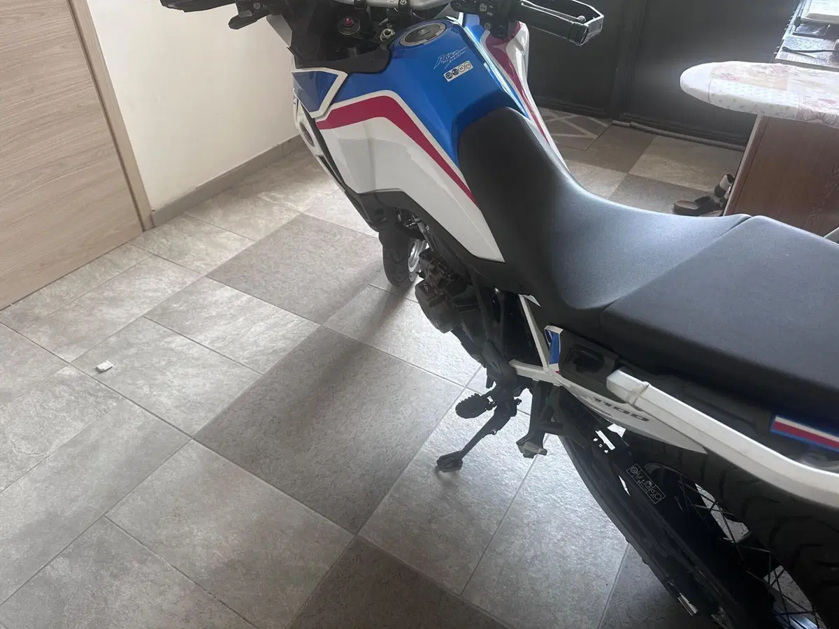 Honda Africa Twin CRF 1100L DCT (2020 - 21) (4)